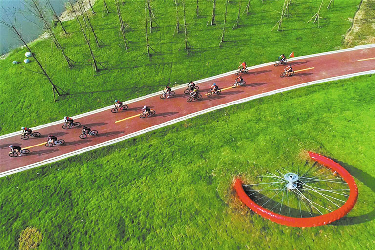 Chengdu first closed bicycle high-speed opening